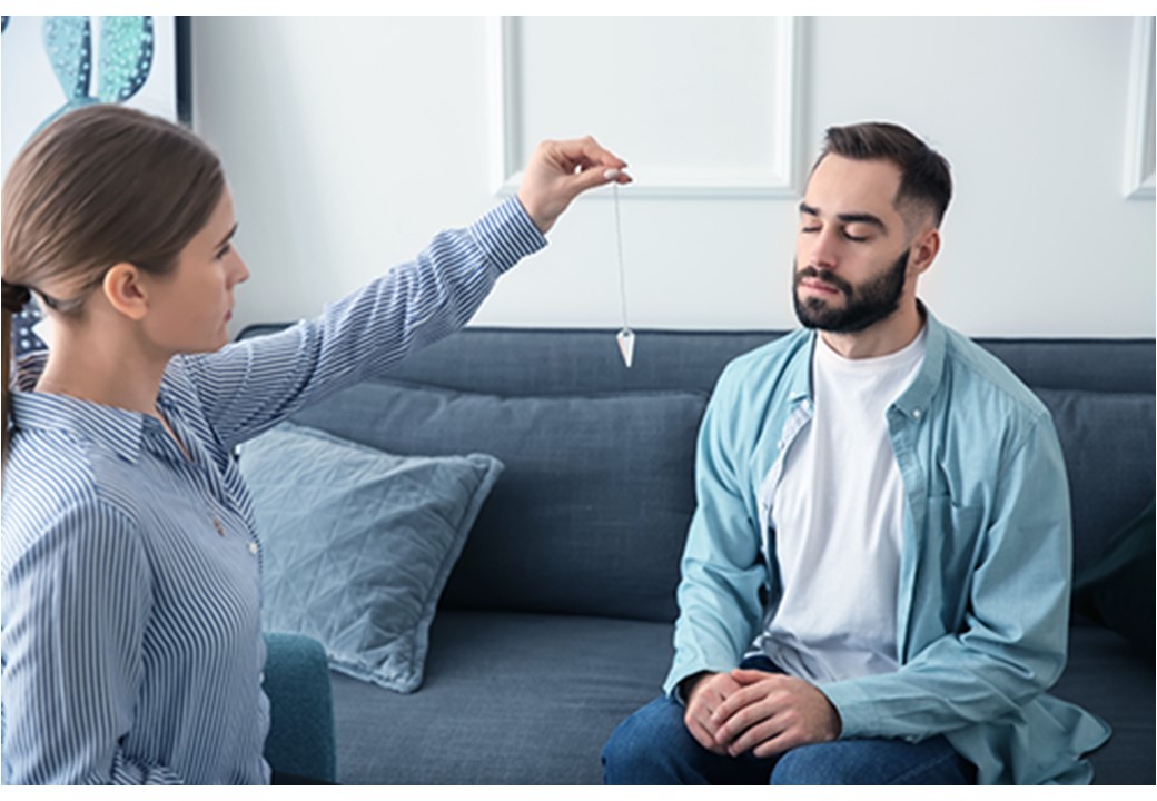 TRAINING FUNDAMENTAL & ADVANCED HYPNOTHERAPY