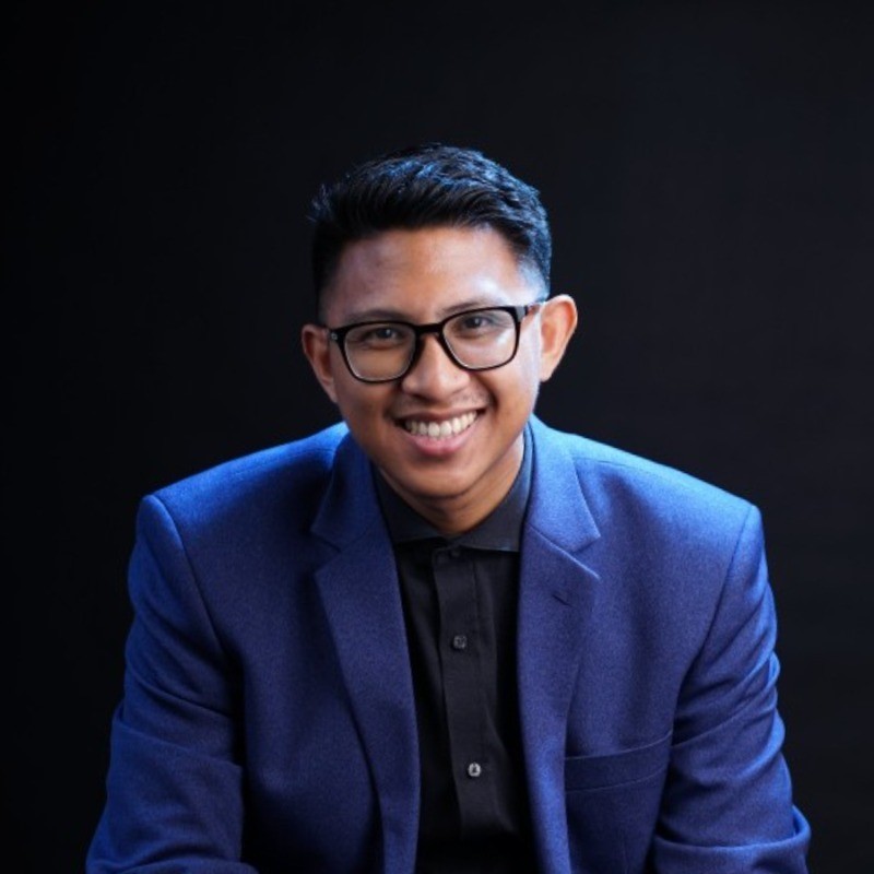 Dr. Pande Putu Prasada ,MM.,LCPC., CMA., CP.NLP